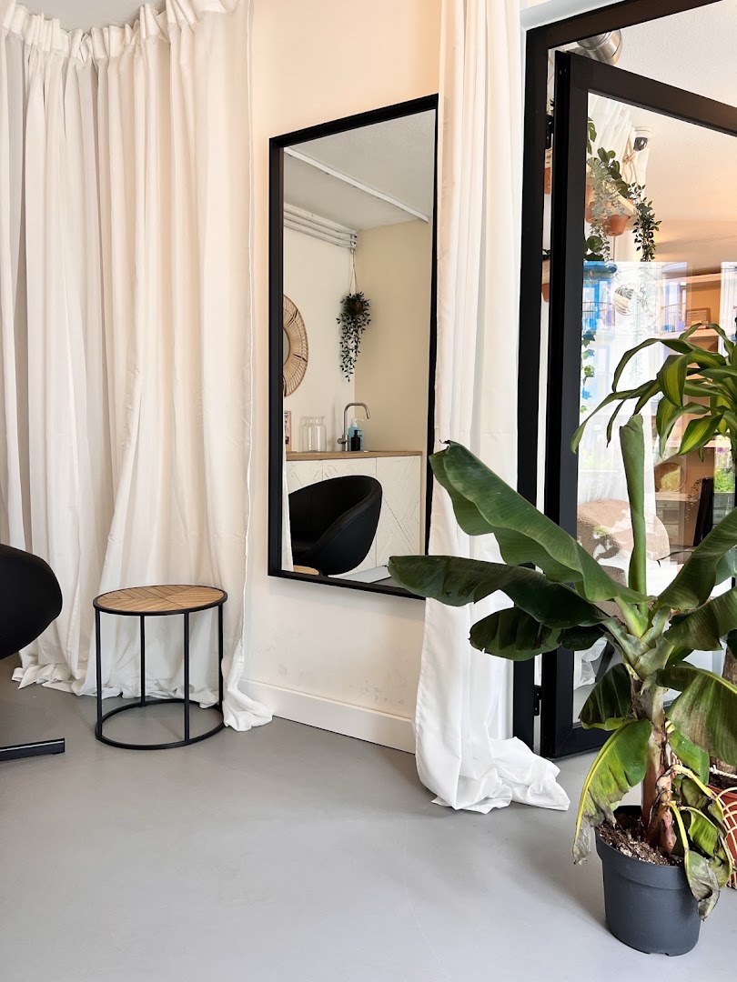 Detailwerk aan dreadlocks